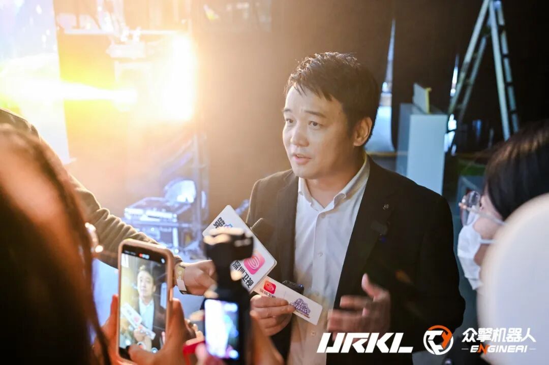 一场机器人格斗，为何价值千万黄金？解码众擎URKL联赛背后的产业雄心 | 前沿在线