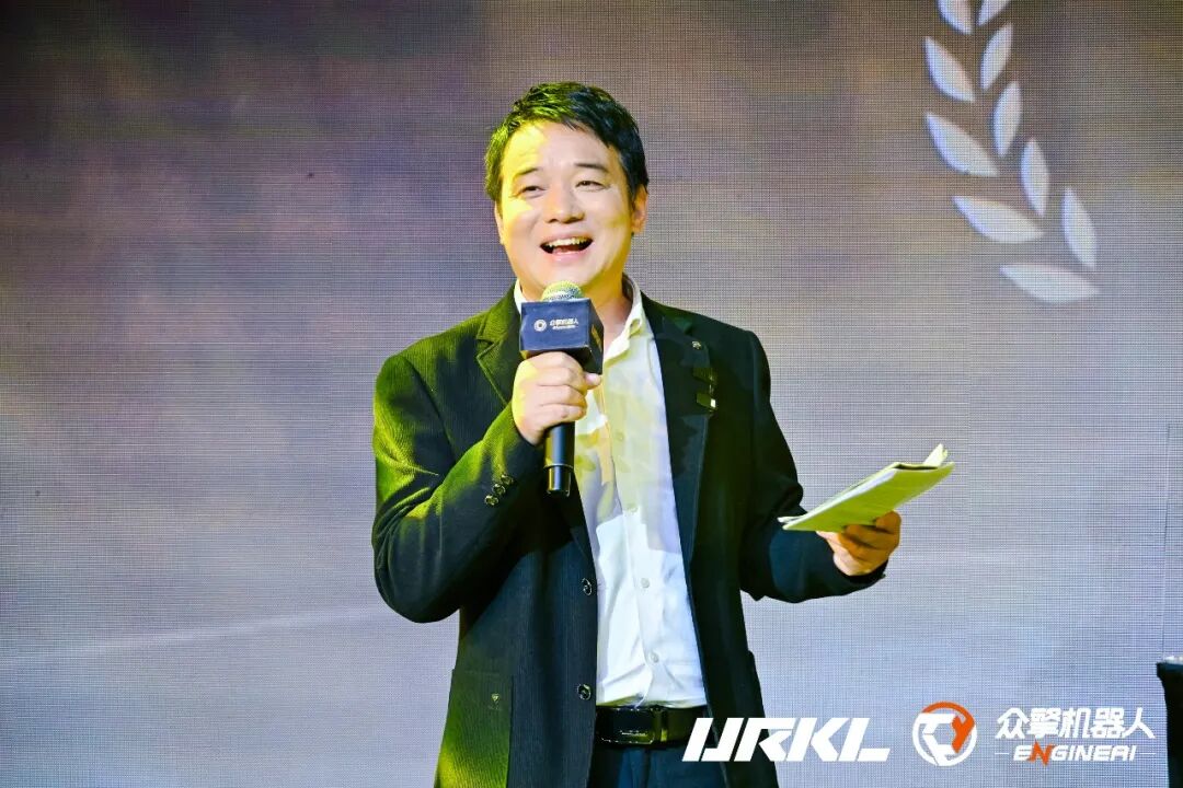 一场机器人格斗，为何价值千万黄金？解码众擎URKL联赛背后的产业雄心 | 前沿在线